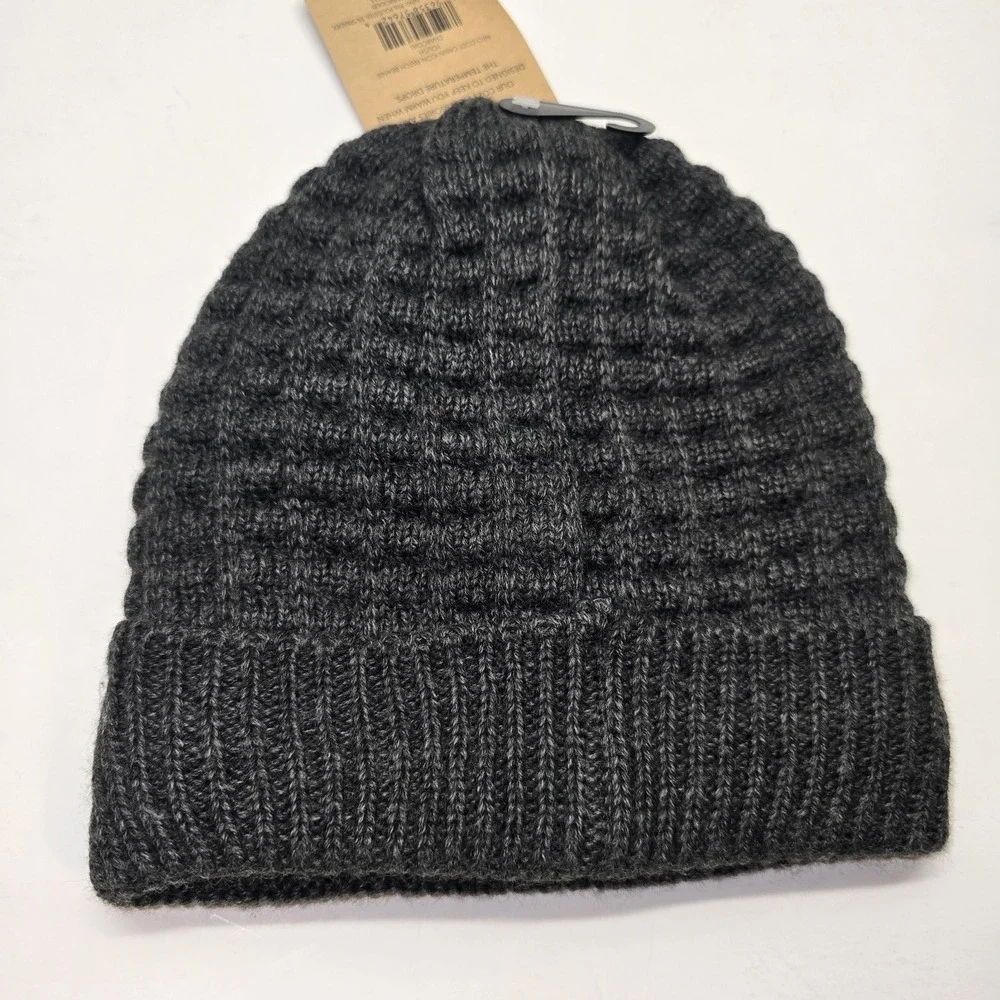 Youth‎ Northeast Outfitters Cozy Cabin Beanie Grey With Shark